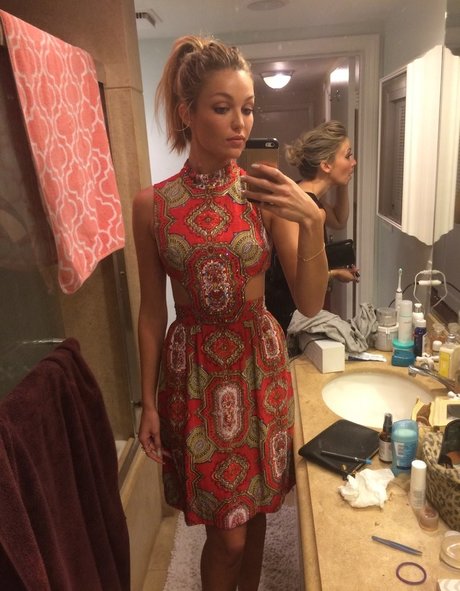 Lili Simmons