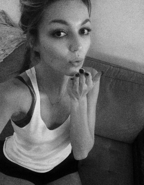 Lili Simmons