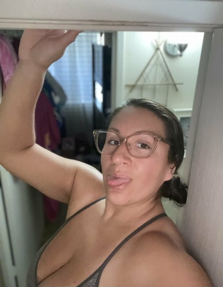 Shesabigone