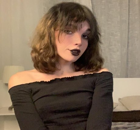 Naken läckt OnlyFans-bild av Angelemhr