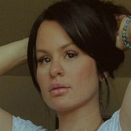 Naken läckt OnlyFans-bild av Succulentmami80