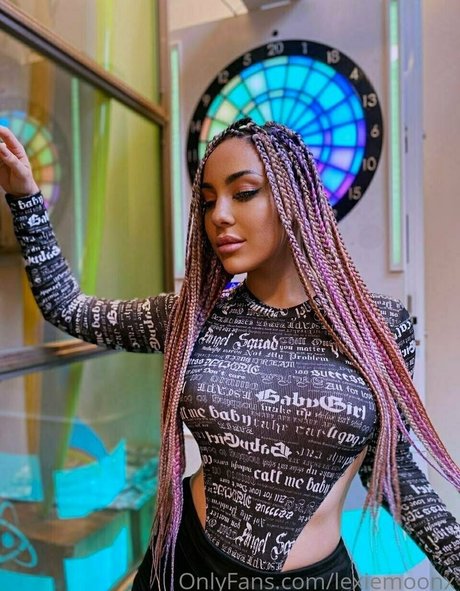 Nagie wyciekłe zdjęcie OnlyFans od Lexiemoonx
