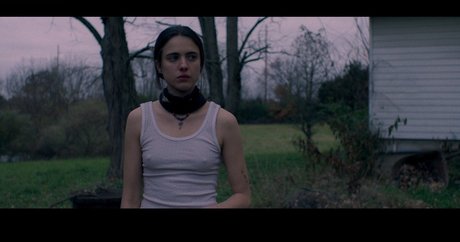 Alasti lekkinud OnlyFans-i pilt Margaret Qualley