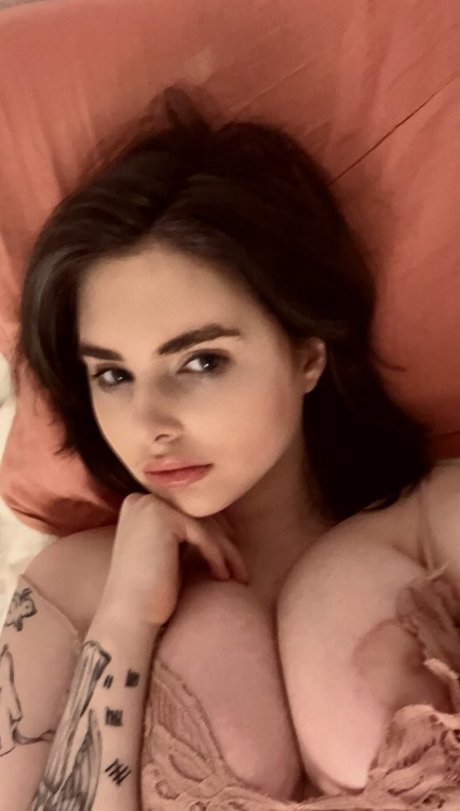 Naken läckt OnlyFans-bild av Legallyspoodie