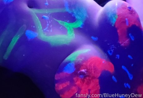 Photo nue de fuite OnlyFans de Bluehuneydew