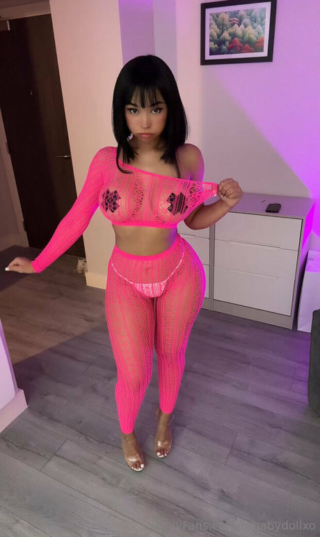 Alaston vuotanut OnlyFans-kuva Lela Sohna