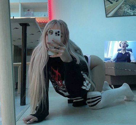 Naken läckt OnlyFans-bild av Toxiclali