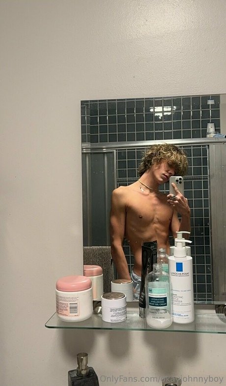 Naken läckt OnlyFans-bild av Okayjohnnyboy