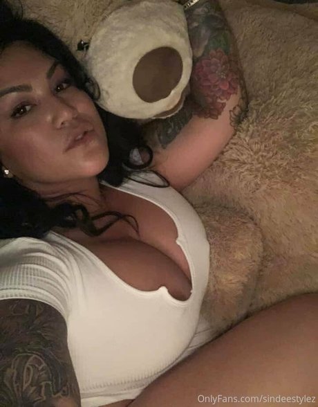 Nahá fotka uniklých OnlyFans od Sindeestylez
