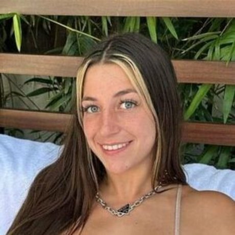 Naken läckt OnlyFans-bild av Tiara Torres