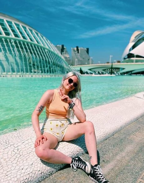 Nahá fotka uniklých OnlyFans od Larissa Zeeuwe