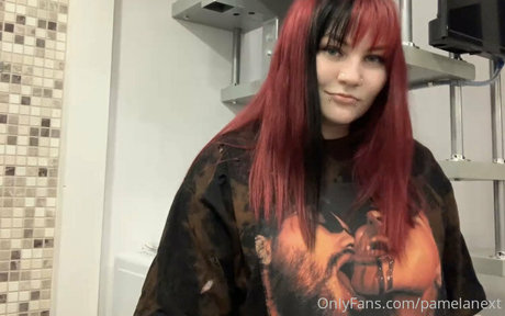 Naken läckt OnlyFans-bild av Pamelanext