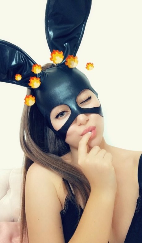Arianagfree