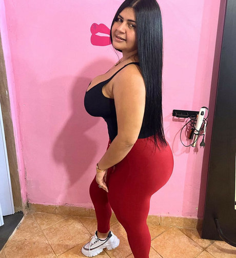 Naken läckt OnlyFans-bild av Guada Gamarra