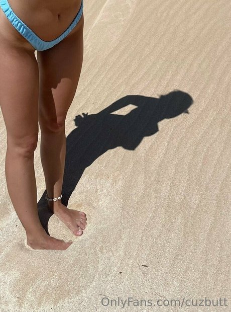 Обнаженная фотография утечки OnlyFans от Cara Ellis