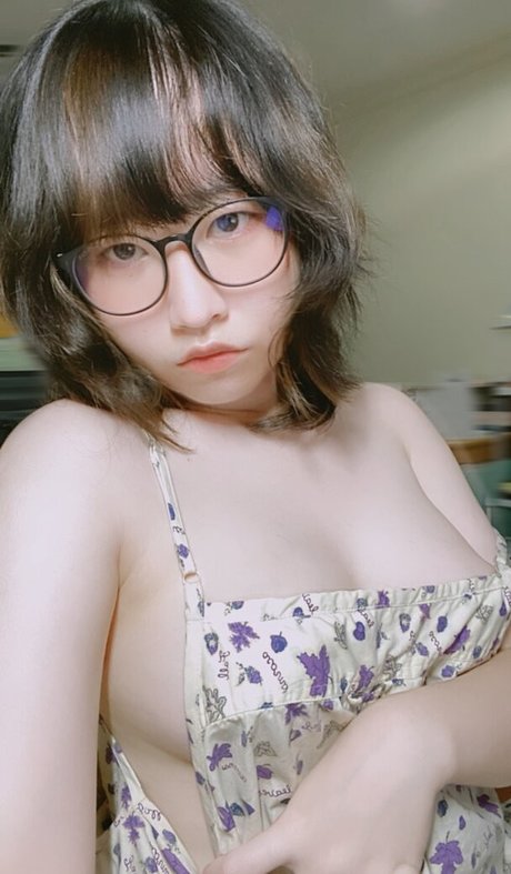 Naken läckt OnlyFans-bild av Bunnierennie