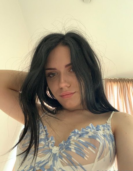 Naken läckt OnlyFans-bild av Zoeylil