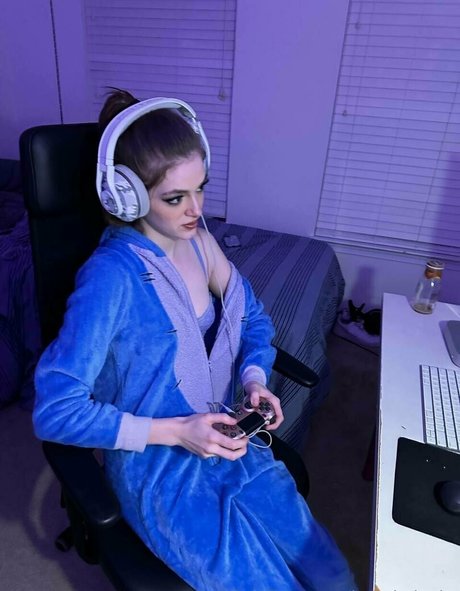 Naken läckt OnlyFans-bild av Imbabylanie