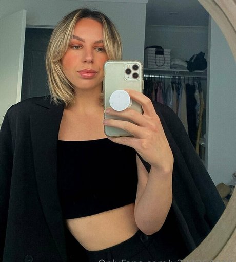 Naken läckt OnlyFans-bild av Giapaigex