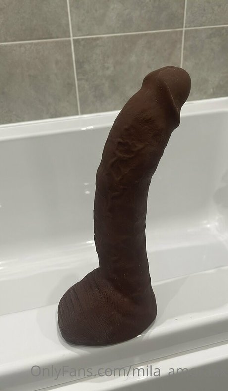 Alasti lekkinud OnlyFans-i pilt Milaamorax