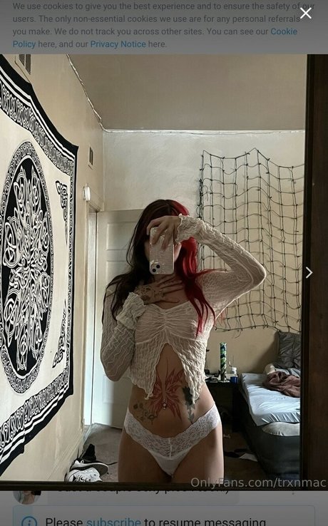 Naken läckt OnlyFans-bild av Trxnmac