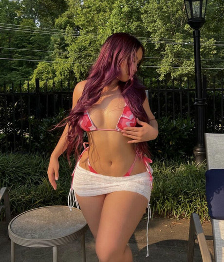 Alaston vuotanut OnlyFans-kuva Julianarmah