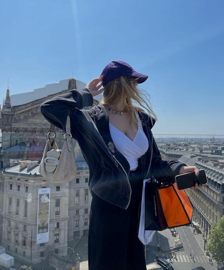 Naakte gelekte OnlyFans-foto van Margo