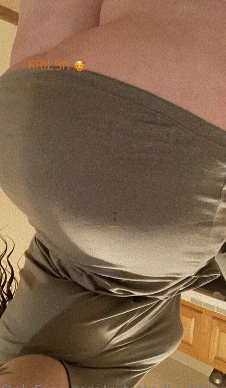 Naken läckt OnlyFans-bild av Xxtattedbaddiexx