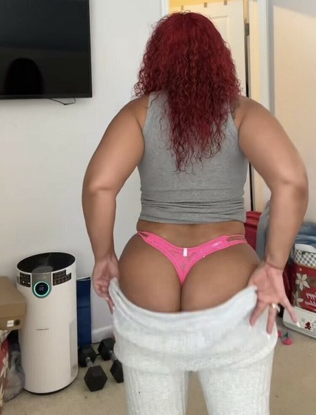 Naken läckt OnlyFans-bild av Mrs Callace