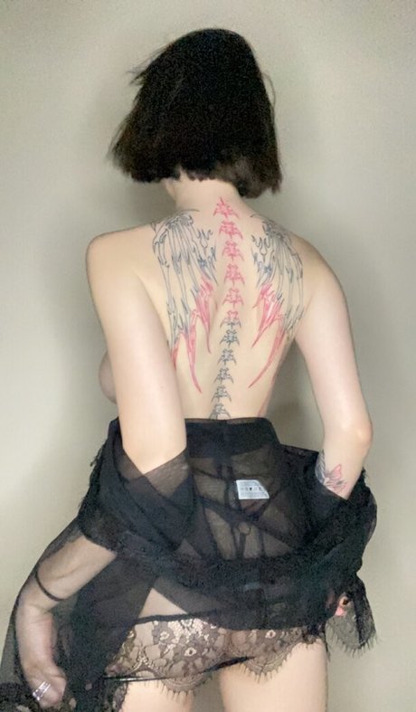 Naakte gelekte OnlyFans-foto van Bellaruiz