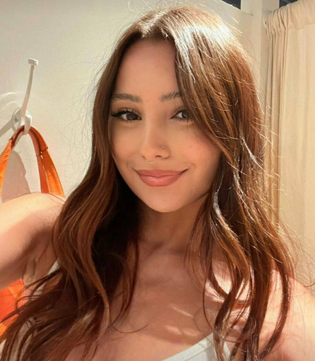 Nahá fotka uniklých OnlyFans od Fatbrat