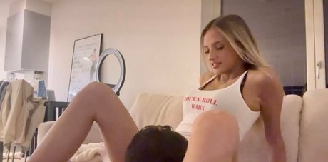 Naken läckt OnlyFans-bild av Leonandkaci