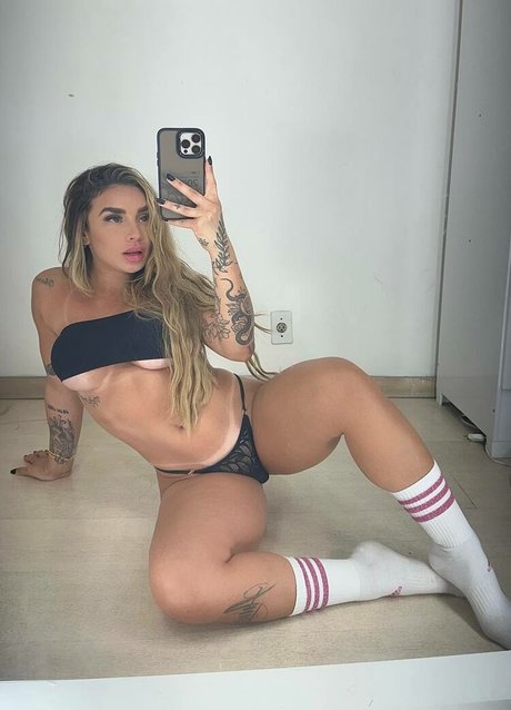 Foto nua vazada do OnlyFans de Gabriela Viana