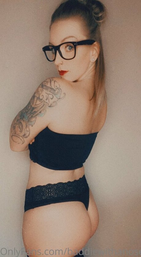 Foto nua vazada do OnlyFans de Baddiewithanosering