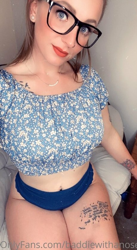 Baddiewithanosering