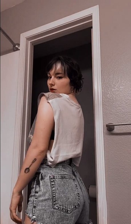 Nacktes geleaktes OnlyFans-Foto von Casey Lee Williams