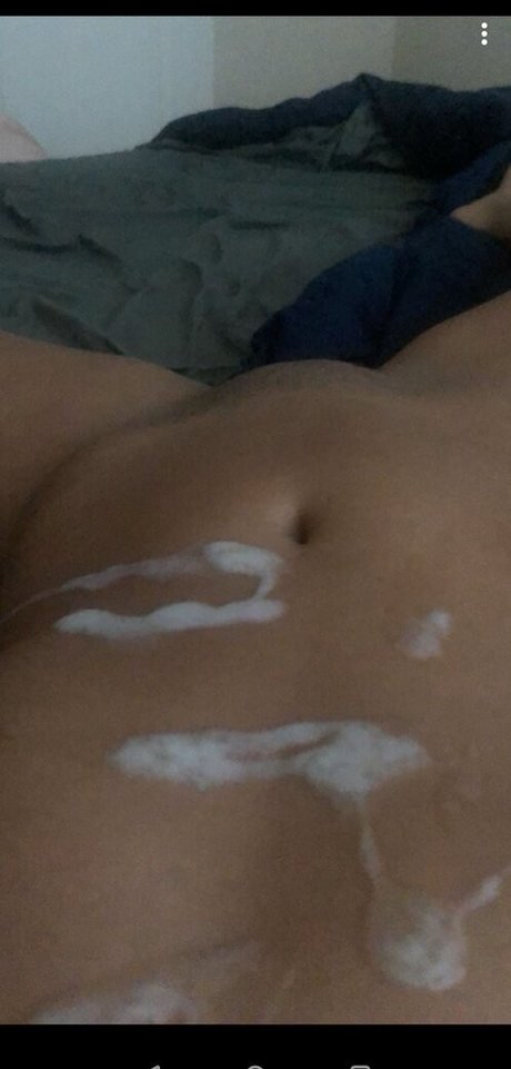 Alaston vuotanut OnlyFans-kuva Fuckella