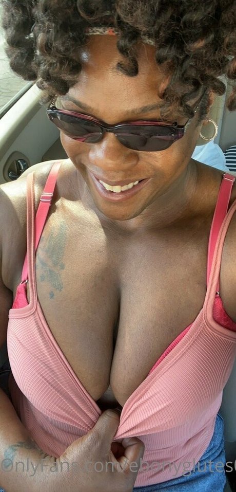 Ebonyglutes01