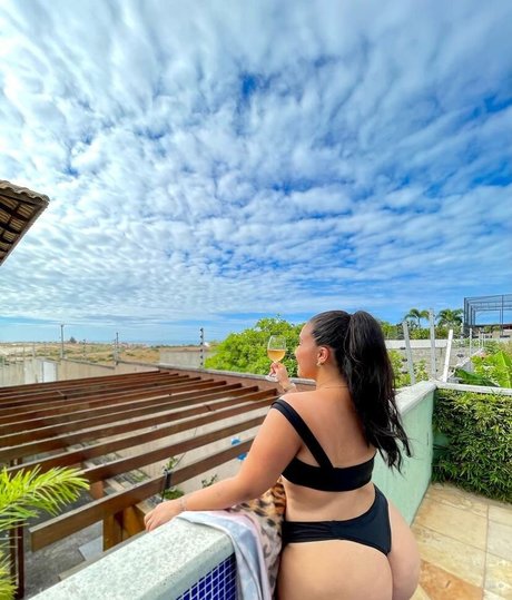 Обнаженная фотография утечки OnlyFans от Curvybrazil