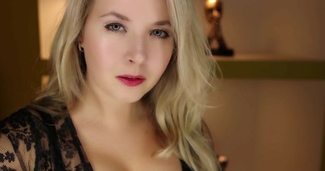 Naken läckt OnlyFans-bild av Valeriyaasmr