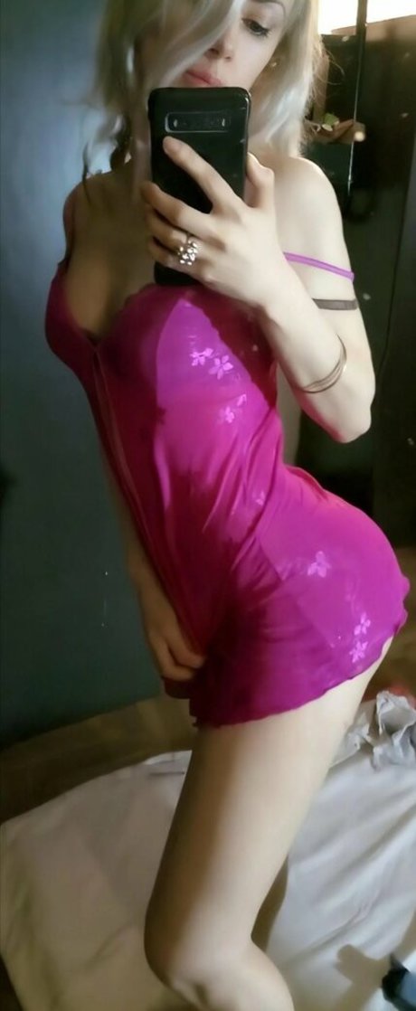 Naakte gelekte OnlyFans-foto van Kitana98