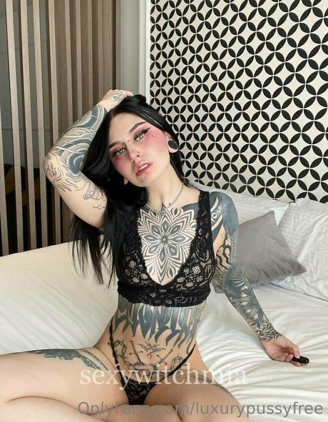 Nahá fotka uniklých OnlyFans od Luxurypussyfree