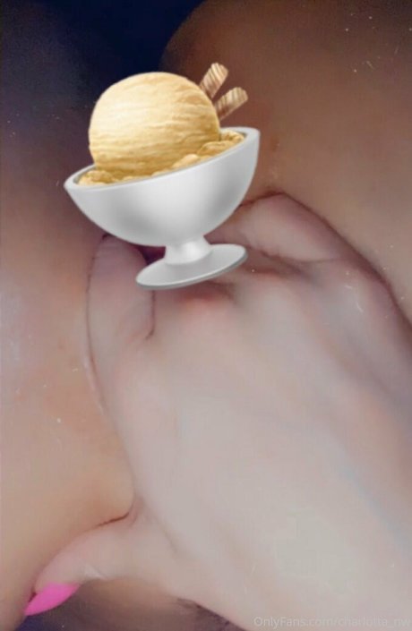 Charlottanw