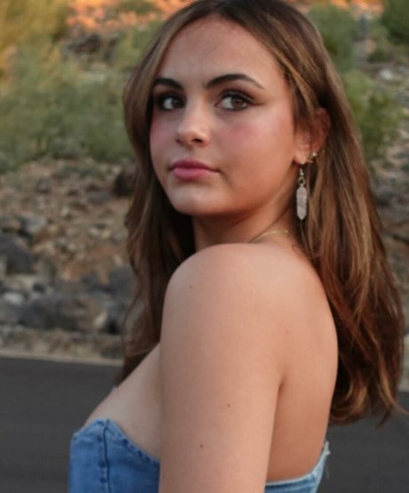 Sara Bella Harris