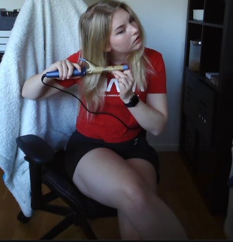 Naken lekkede OnlyFans-bilde av Vanessaahlstrom