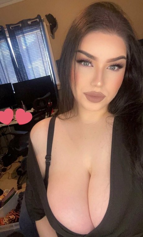 Naken läckt OnlyFans-bild av Liiinduh
