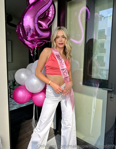 Alaston vuotanut OnlyFans-kuva Movewithmeredith