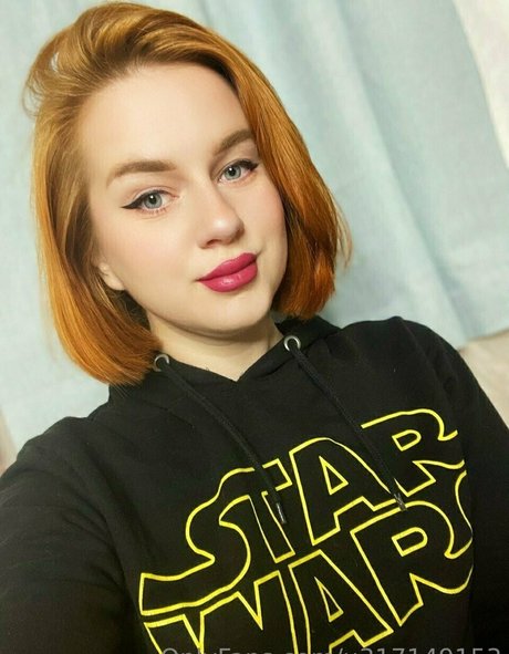 Naken läckt OnlyFans-bild av Sarahholland