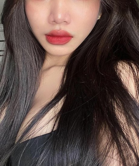 Обнаженная фотография утечки OnlyFans от Juu Lynn