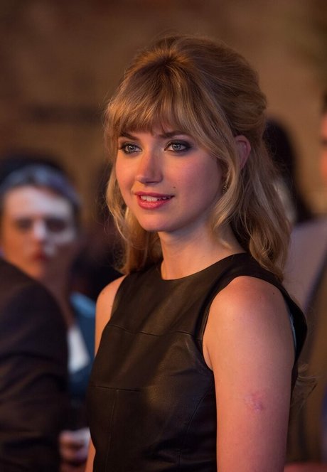 Naken läckt OnlyFans-bild av Imogen Poots